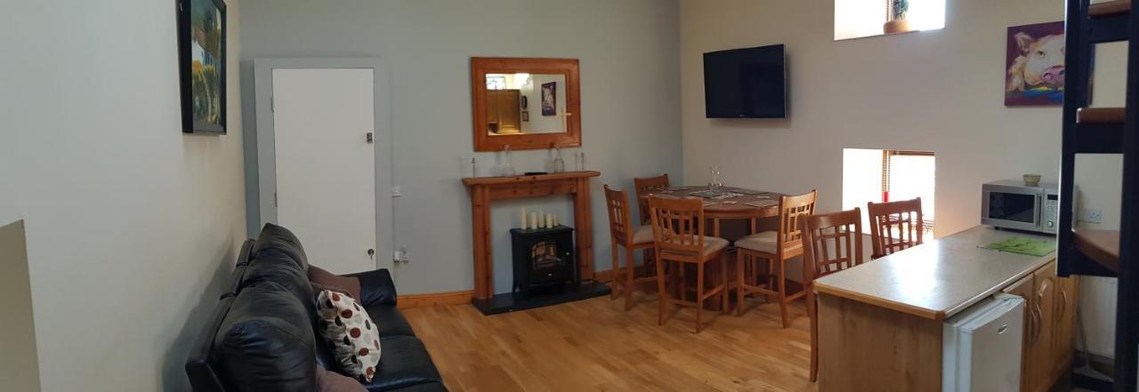 Apartment 3 Bedroom Banagher Town Centre 외부 사진