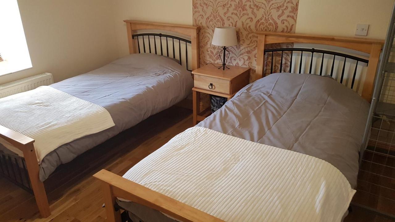 Apartment 3 Bedroom Banagher Town Centre 외부 사진