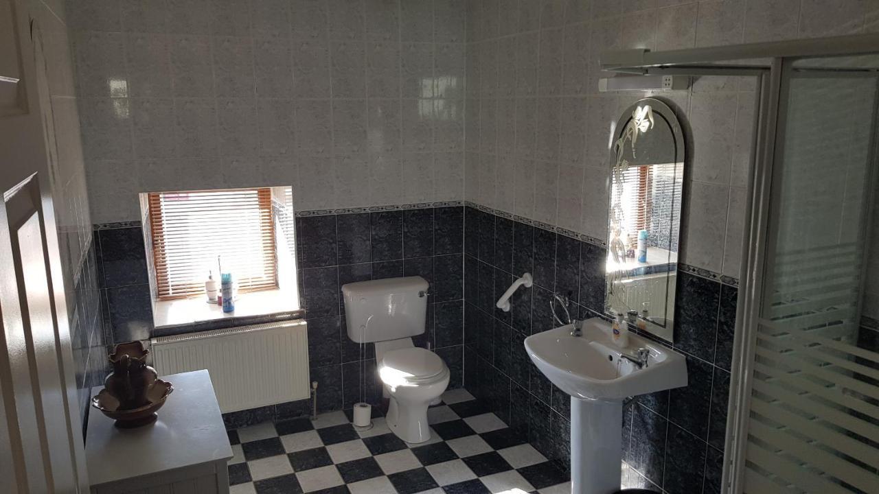 Apartment 3 Bedroom Banagher Town Centre 외부 사진